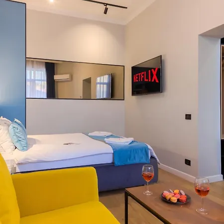 شقة فندقية Emil Balaban Luxury 3*