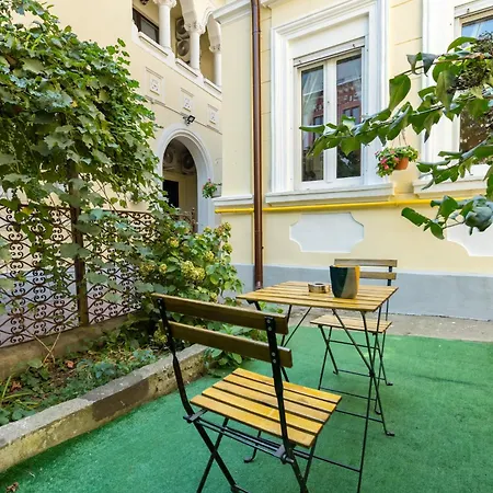 Emil Balaban Luxury Aparthotel