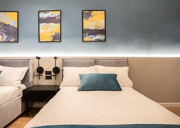 Emil Balaban Luxury מלון דירות 4*