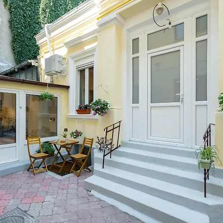 Ξενοδοχείο με διαμερίσματα Emil Balaban Luxury